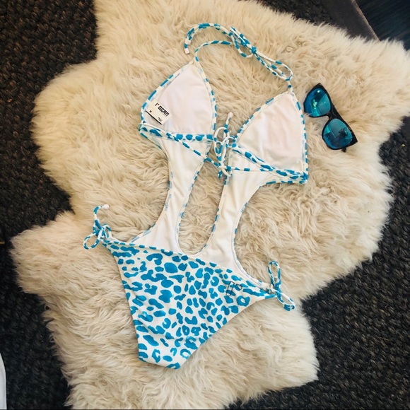 Rogan for Target Swimsuit - Picture 4 of 8